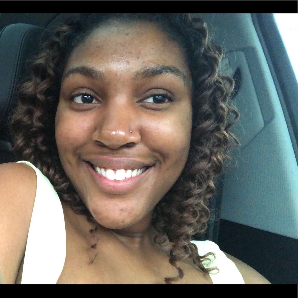 Meet your Posher, Alliya